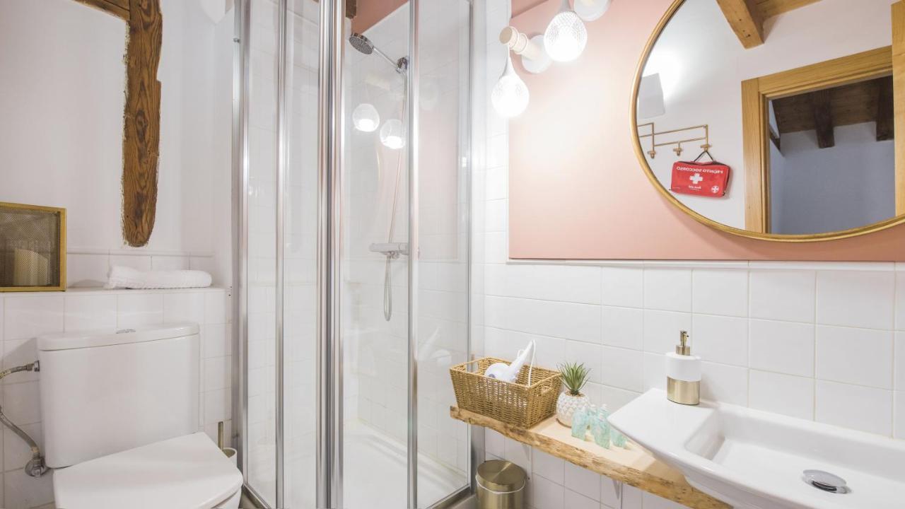 Madera Y Piedra - Apartamentos Aloha Toledo Dış mekan fotoğraf