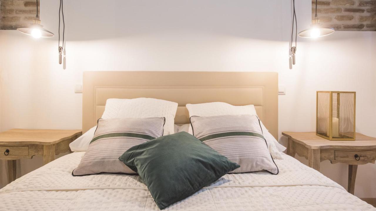 Madera Y Piedra - Apartamentos Aloha Toledo Dış mekan fotoğraf