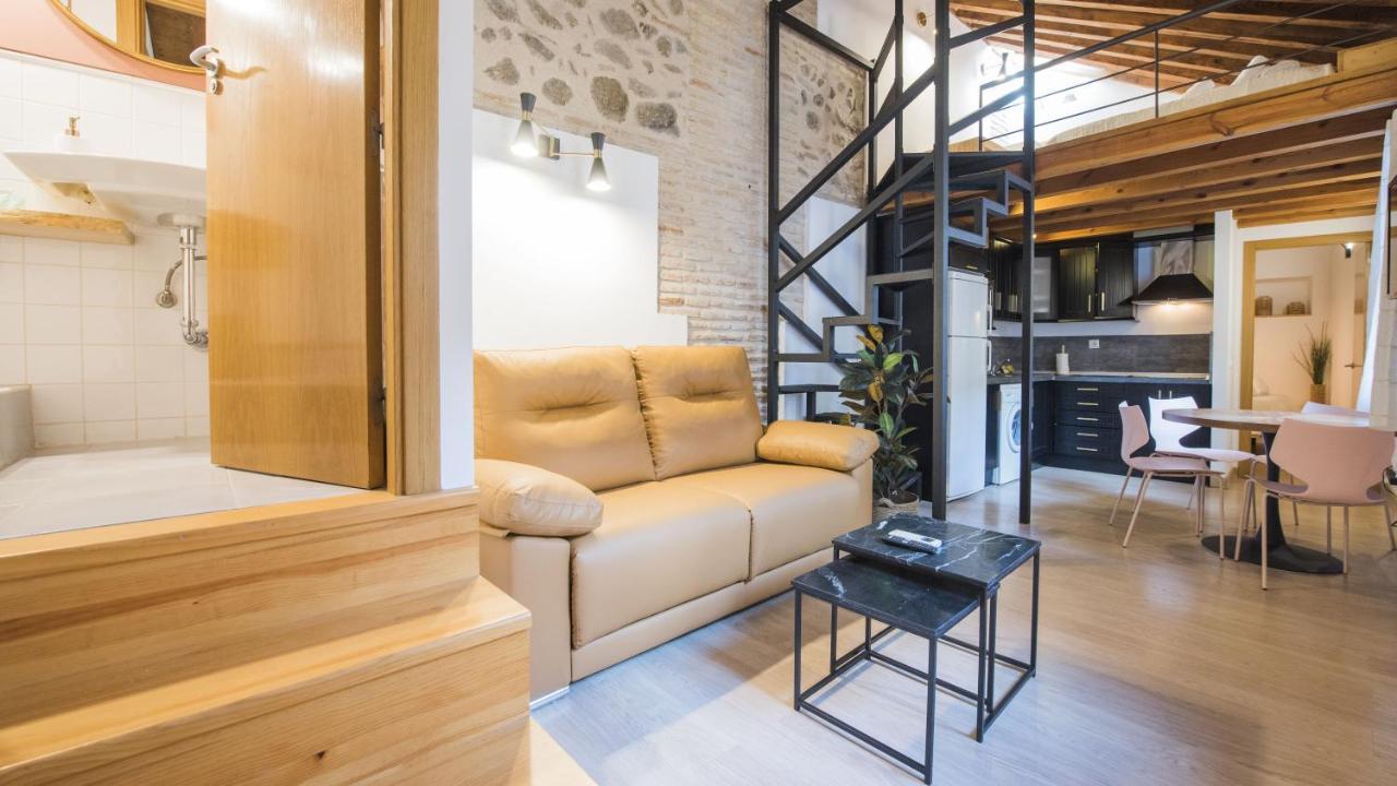 Madera Y Piedra - Apartamentos Aloha Toledo Dış mekan fotoğraf