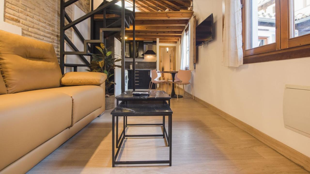 Madera Y Piedra - Apartamentos Aloha Toledo Dış mekan fotoğraf